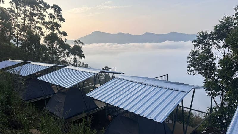 Kolukkumalai Teddy's Campsite — Sky Deck & Kolukkumalai Sunrise Unit