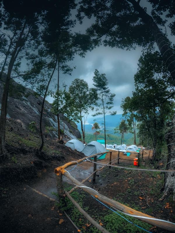 Kolukkumalai Sunrise 4x4 & High-Altitude Ridge Glamp - Alpine Tent